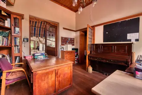 How to Position Your Desk According to Feng Shui
