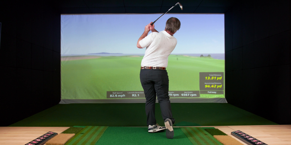 Why Indoor Golf Is Becoming More Popular Than Outdoor Golf